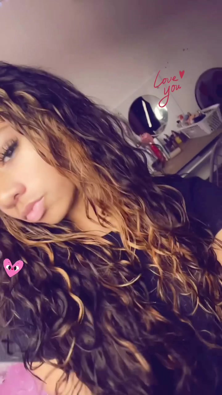 @𝐍𝐚𝐞̈𝐥𝐲𝐚