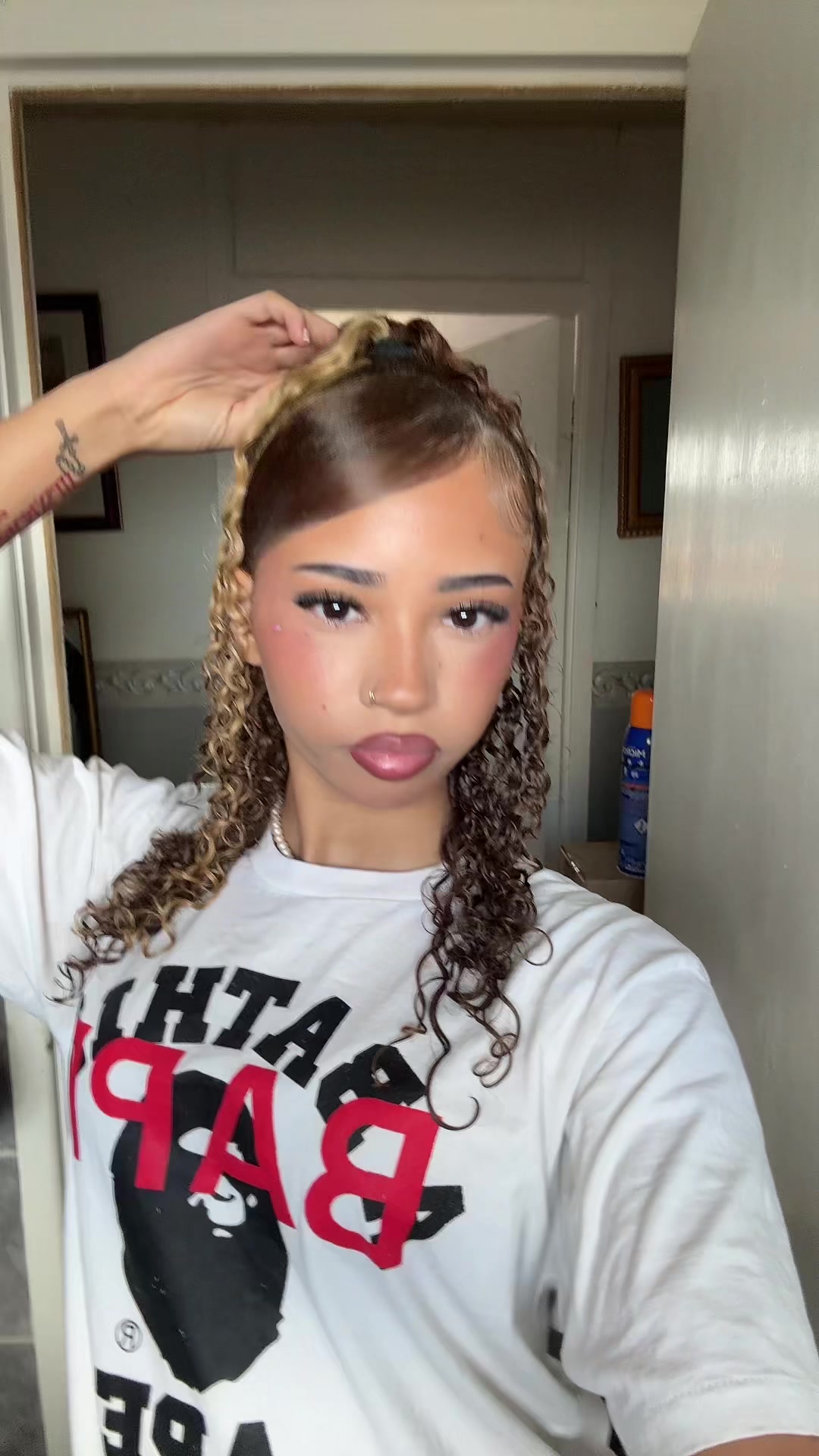 @𝐋𝐚𝐬𝐡𝐚𝐧𝐭𝐞́🦦