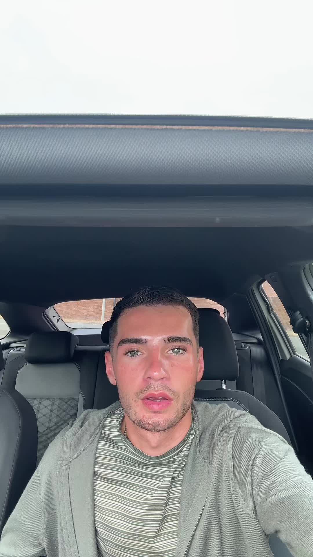 @reecew111