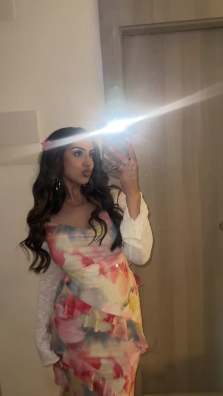@arooj
