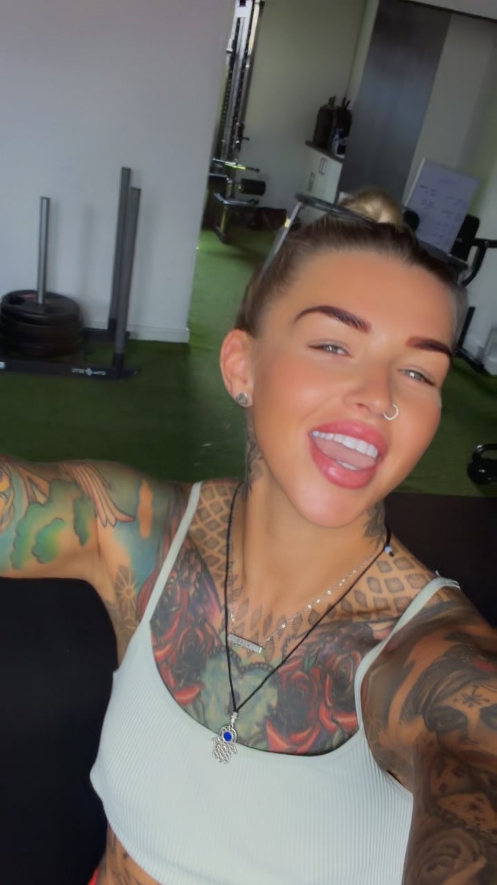 @AmandaDink