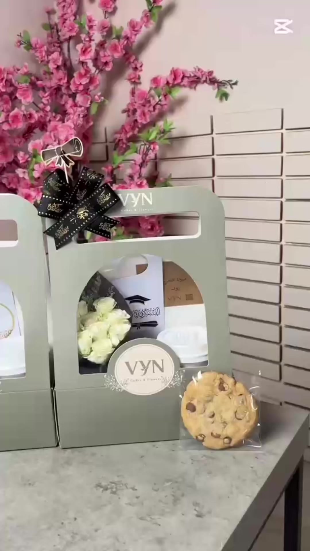 @VYN Coffee & Flowers