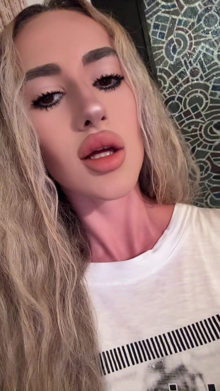 @𝓥𝓪𝓵𝓮𝓻𝓲𝓪 𝓘𝓿𝓪𝓷𝓸𝓿𝓪