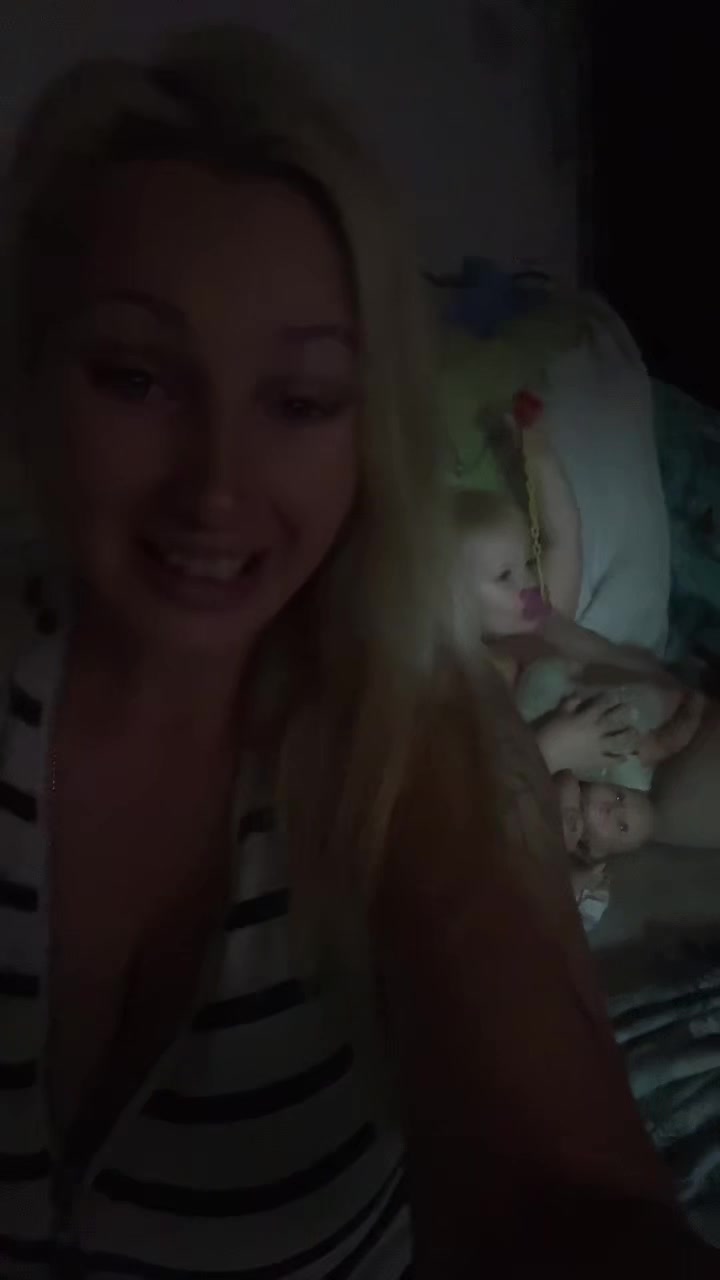 @Bella