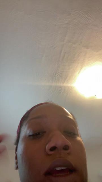 @Dee_nuggss