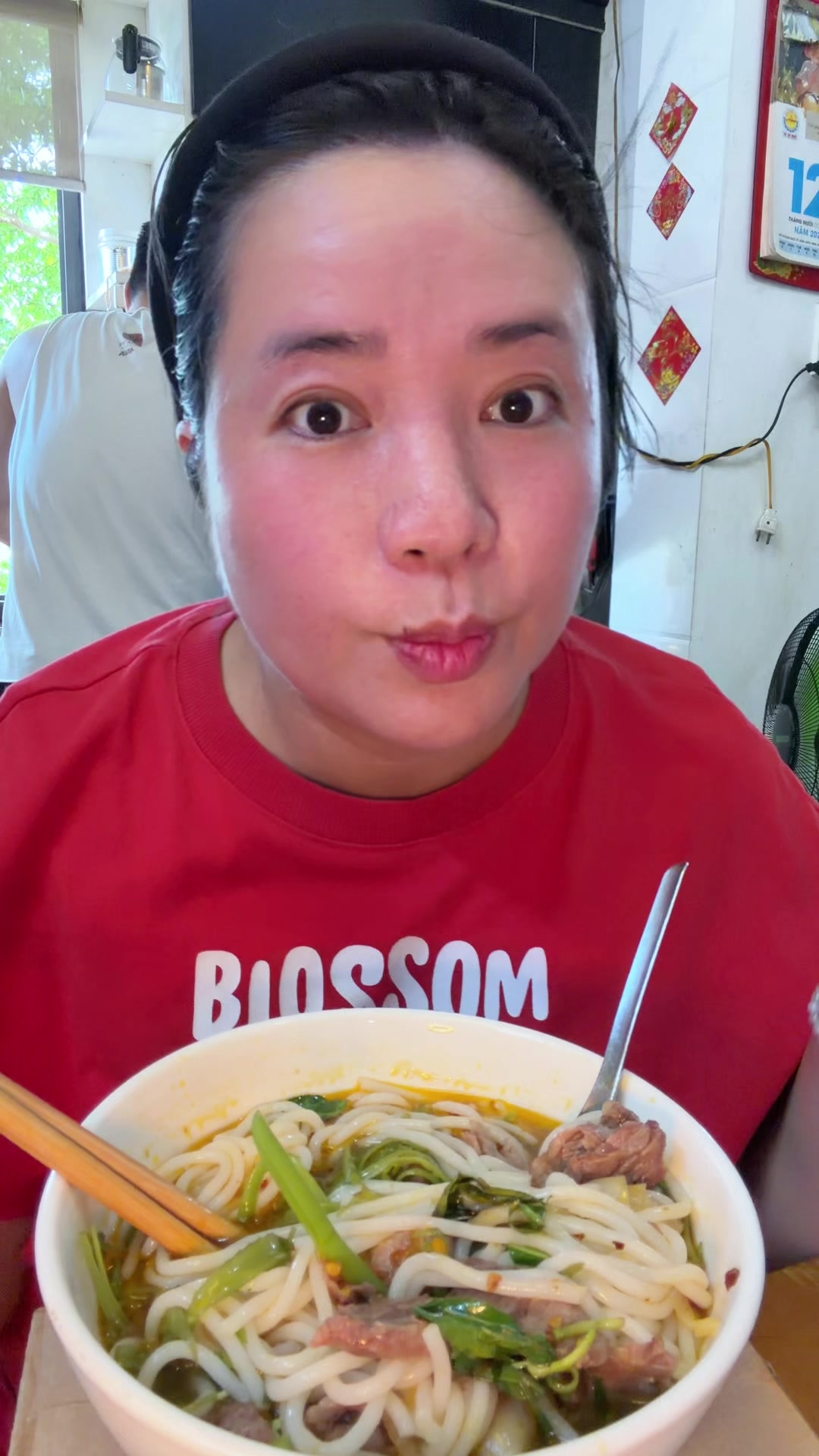 @Sol Ăn G&igrave; Đ&oacute;