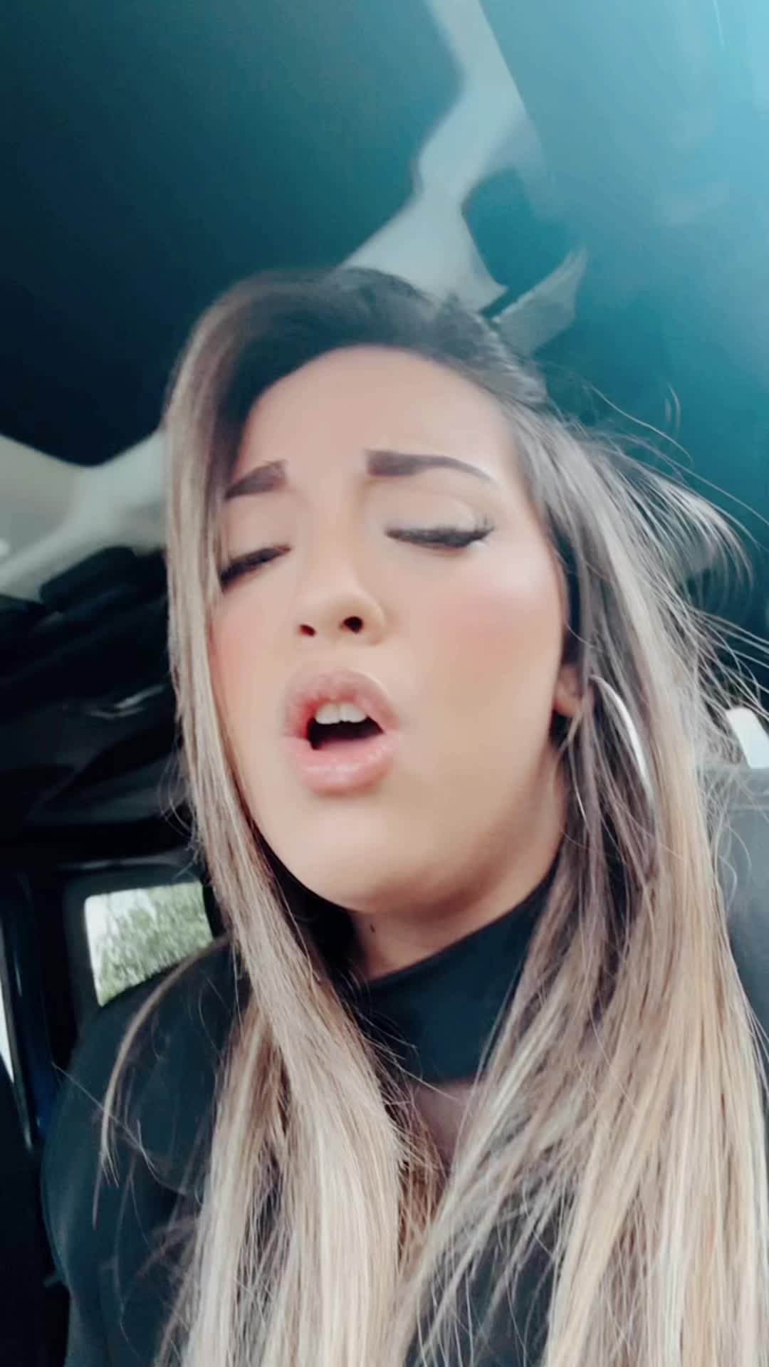 @Erika_marotta🎤