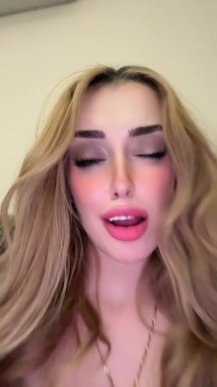 @DERYA BAŞT&Uuml;RK 🍦