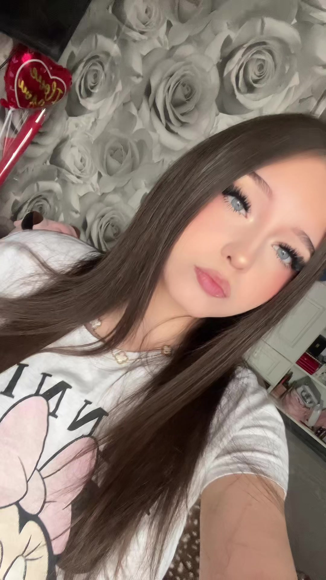 @♕
