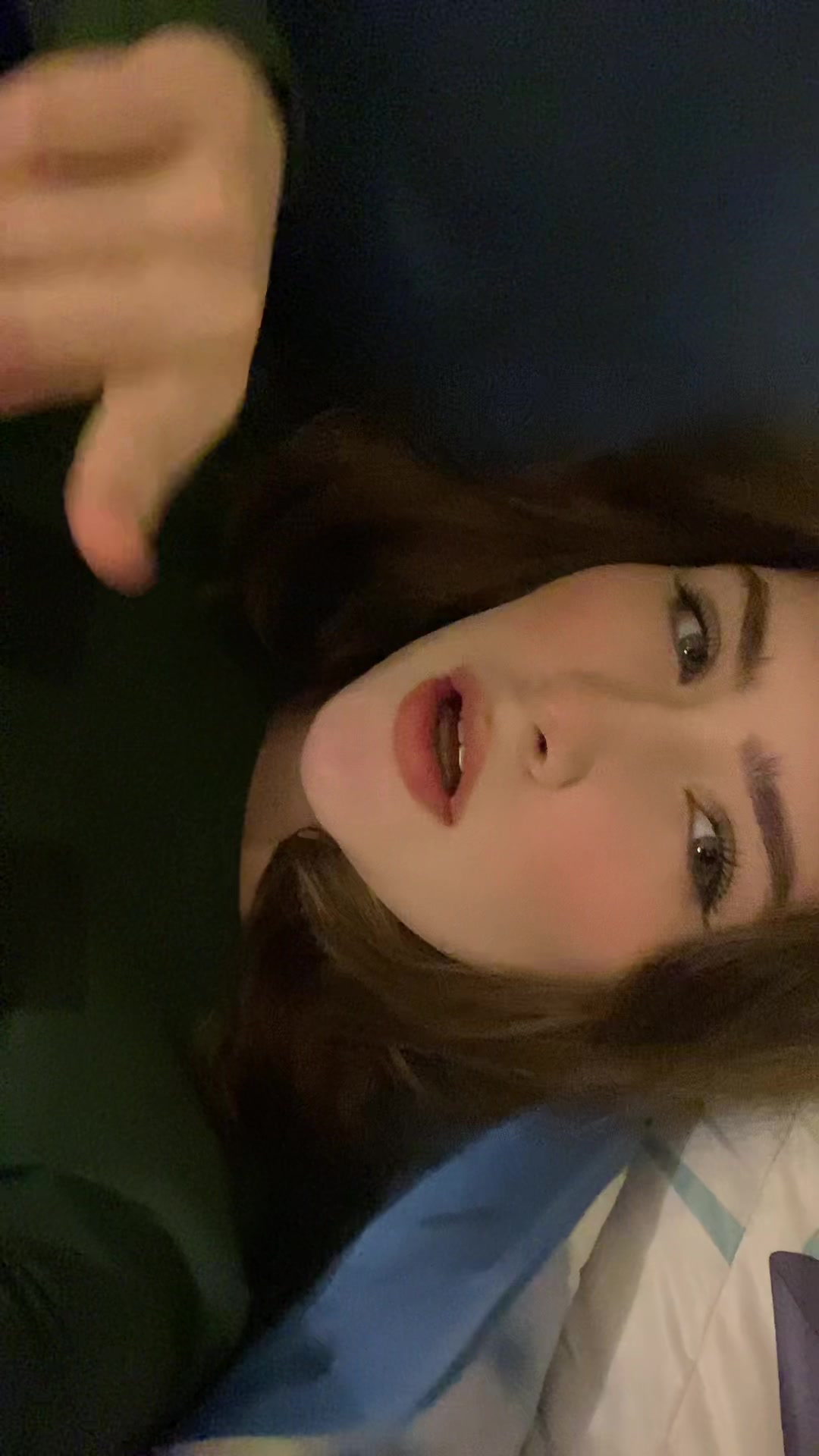 @_littleannenkova