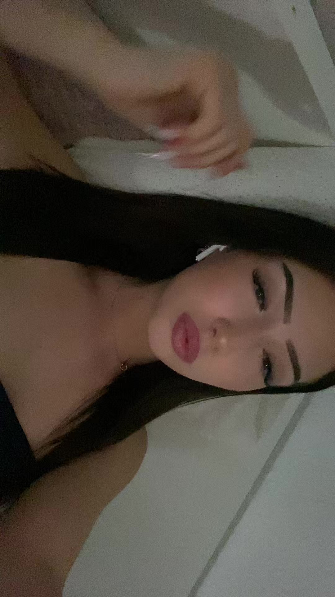 @👸🏼
