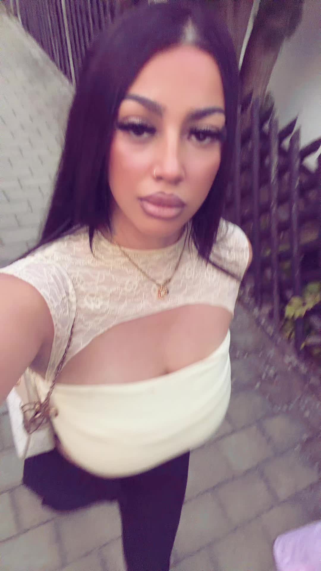 @Nikol_brk