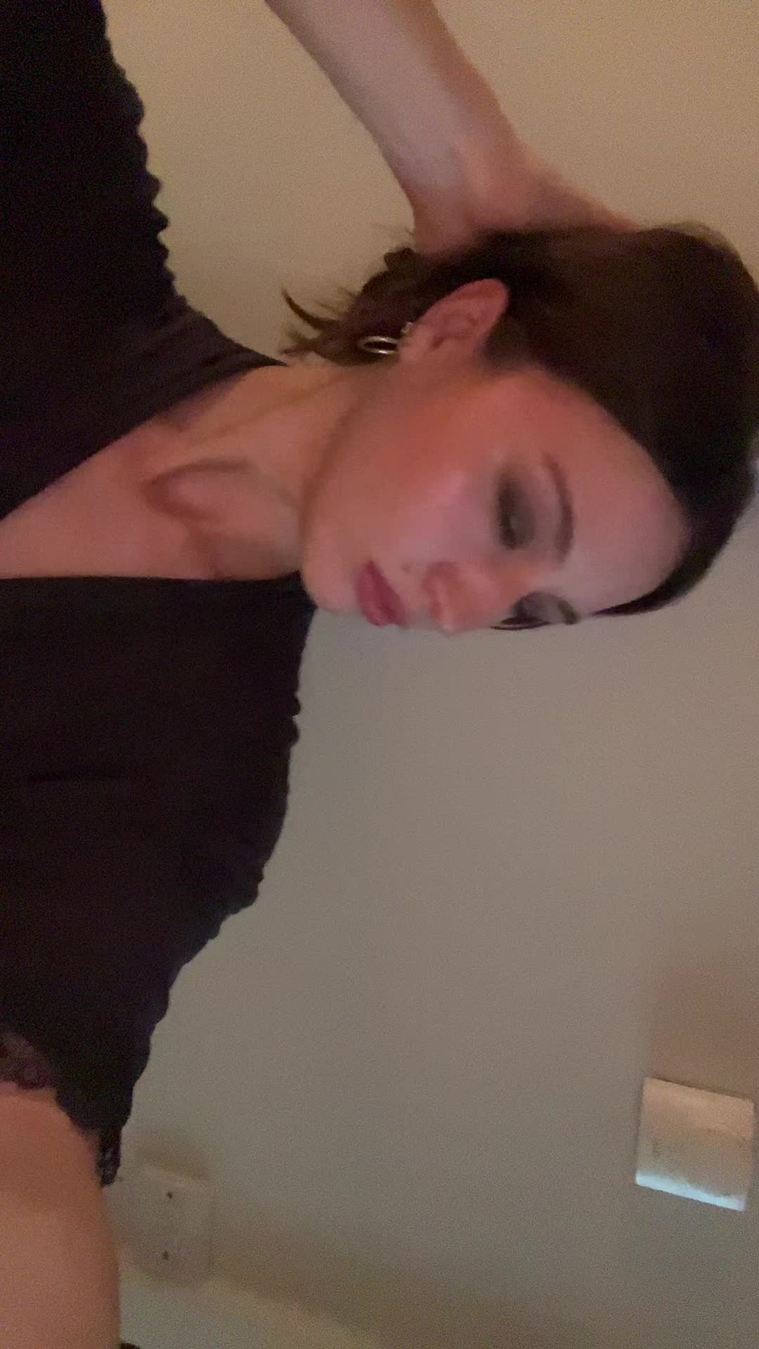 @ellalouiseclark