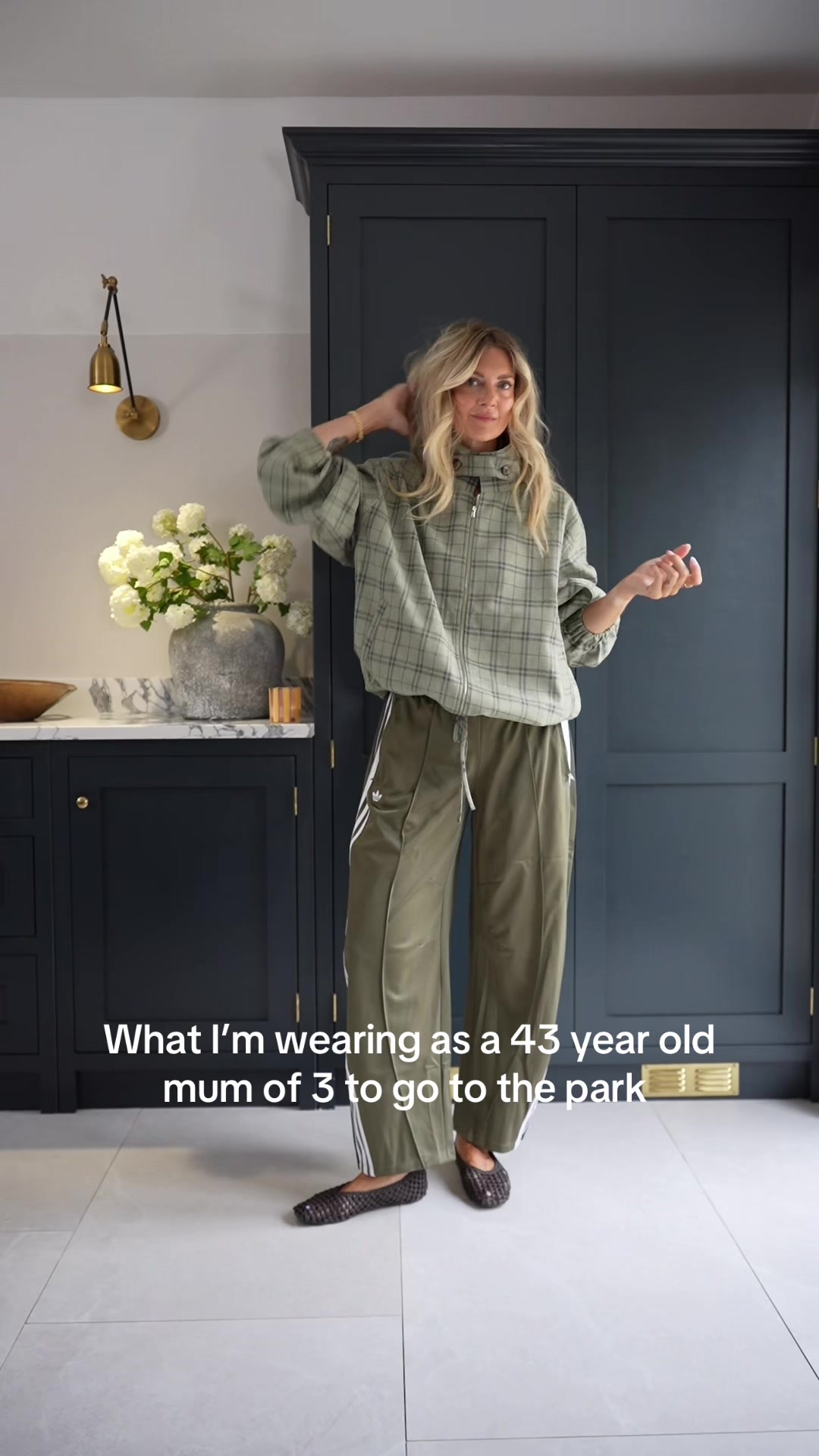 @Cara - Outfit Inspo Over 40