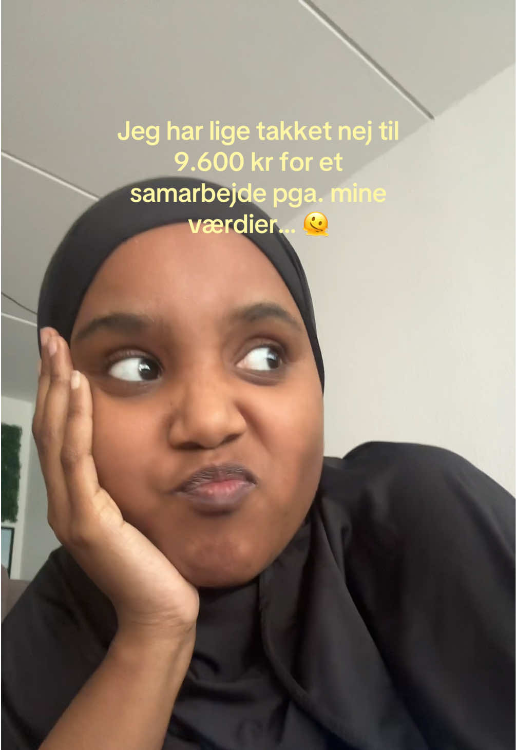 @Mona Hersi
