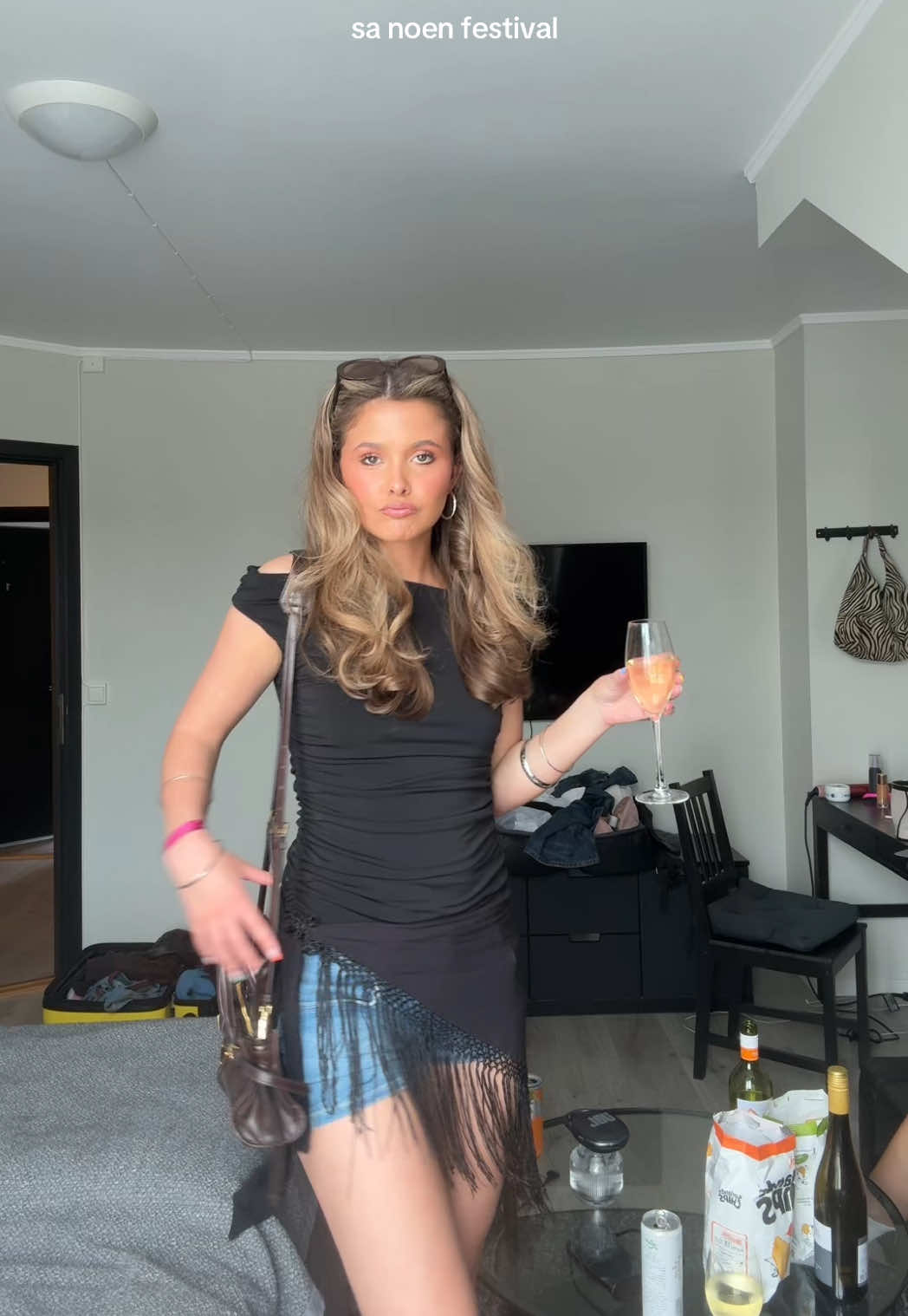 @KAROLINE KR&Oslash;VEL