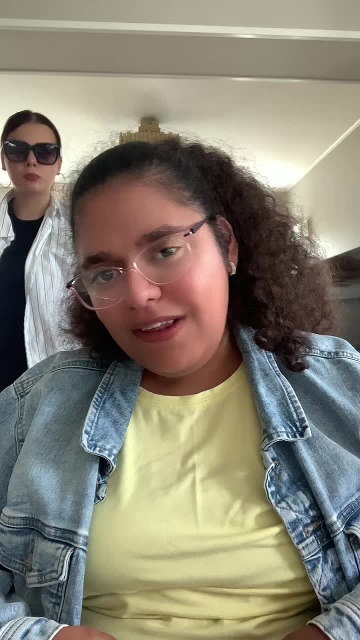 @QueenRana