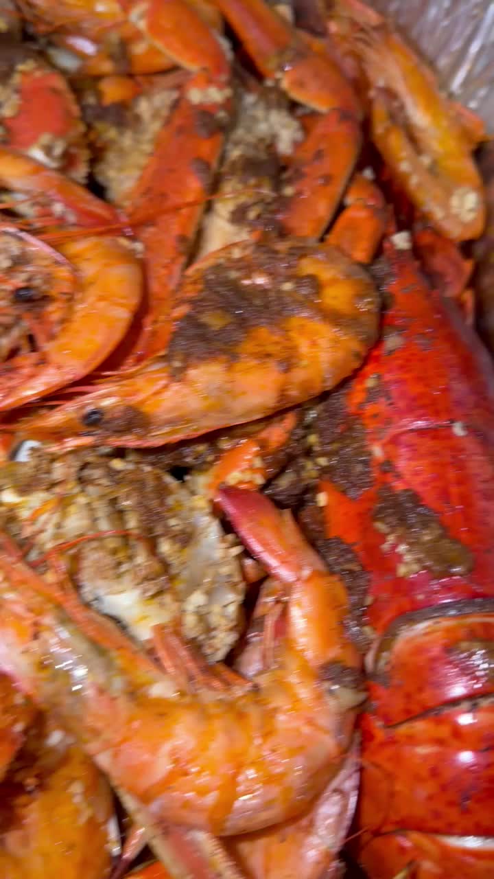 @Buzzbuzz100