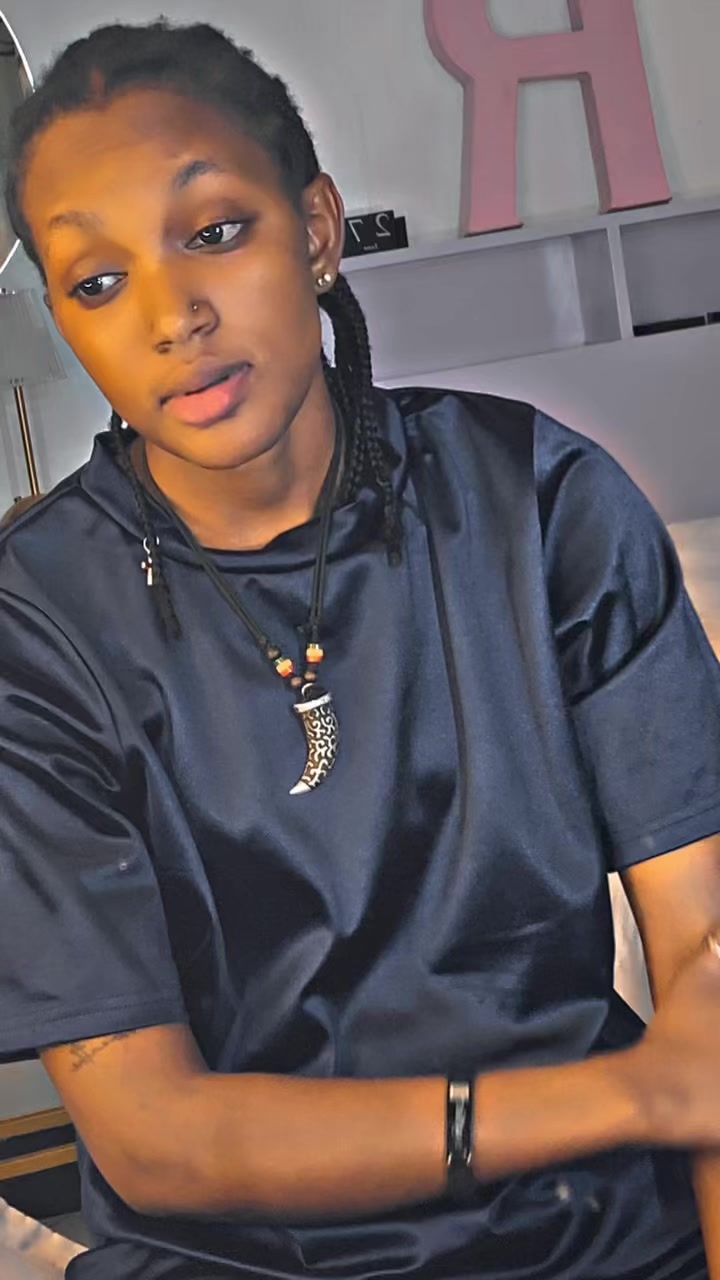 @BLÃCK PEARL 🖤🌚💫