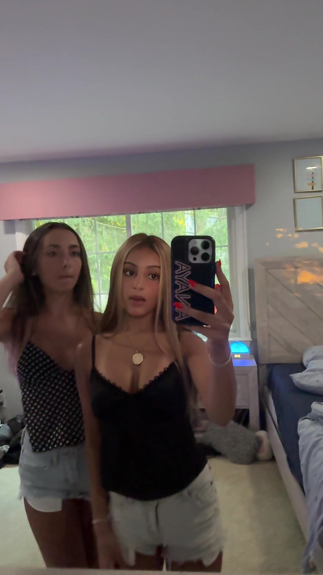 @anaya