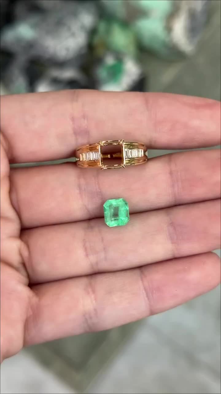 @JR Colombian Emerald