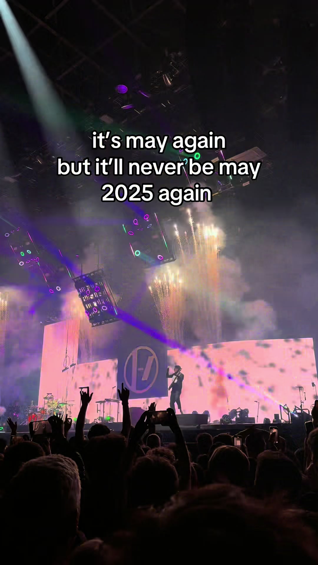 @Carly Farquhar |-/