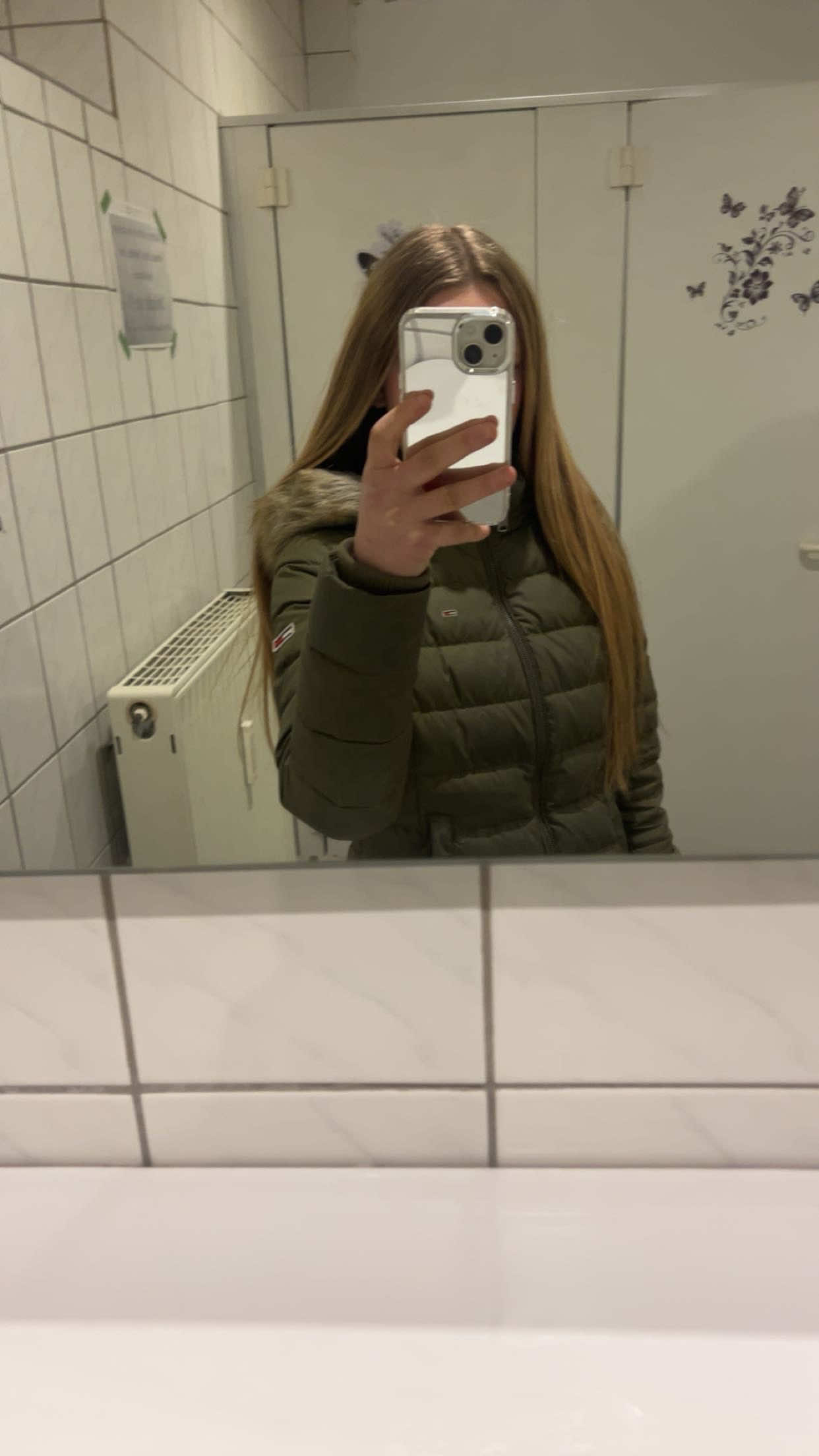 @Mia_prvttt_shittt