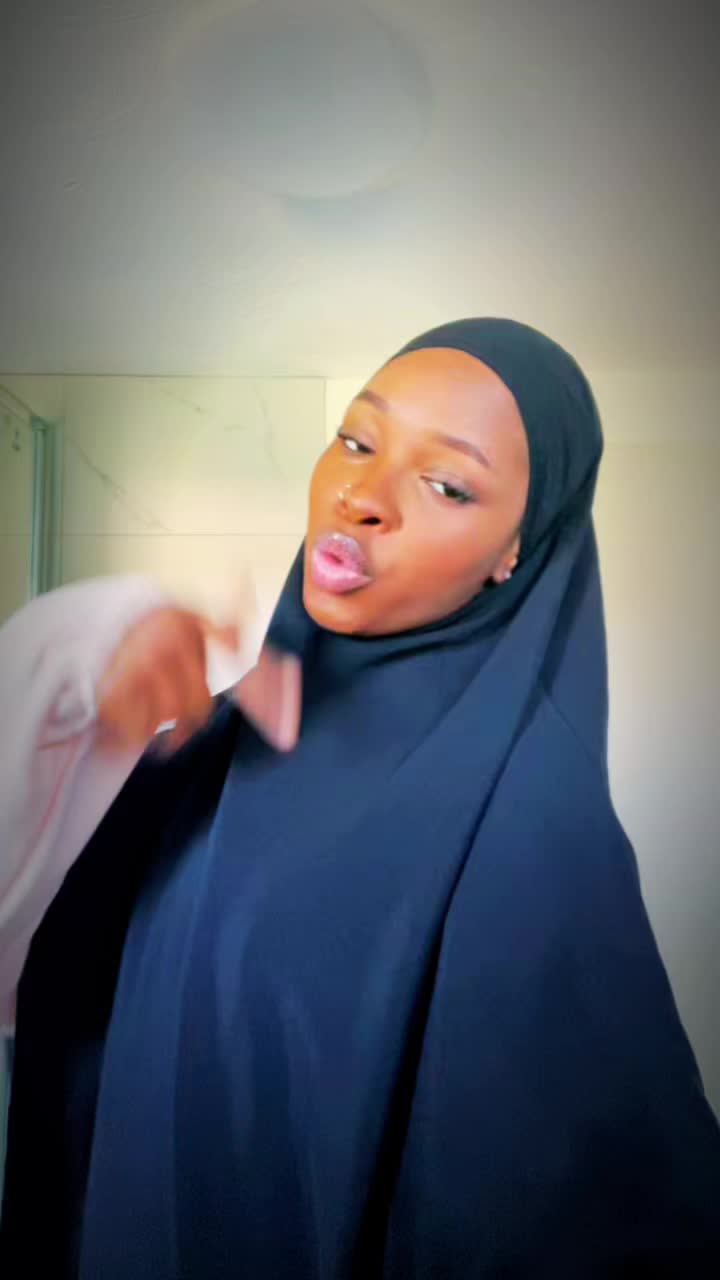@𝐒𝐚𝐥𝐥𝐲 𝐉𝐚𝐛𝐛𝐢𝐢🌸