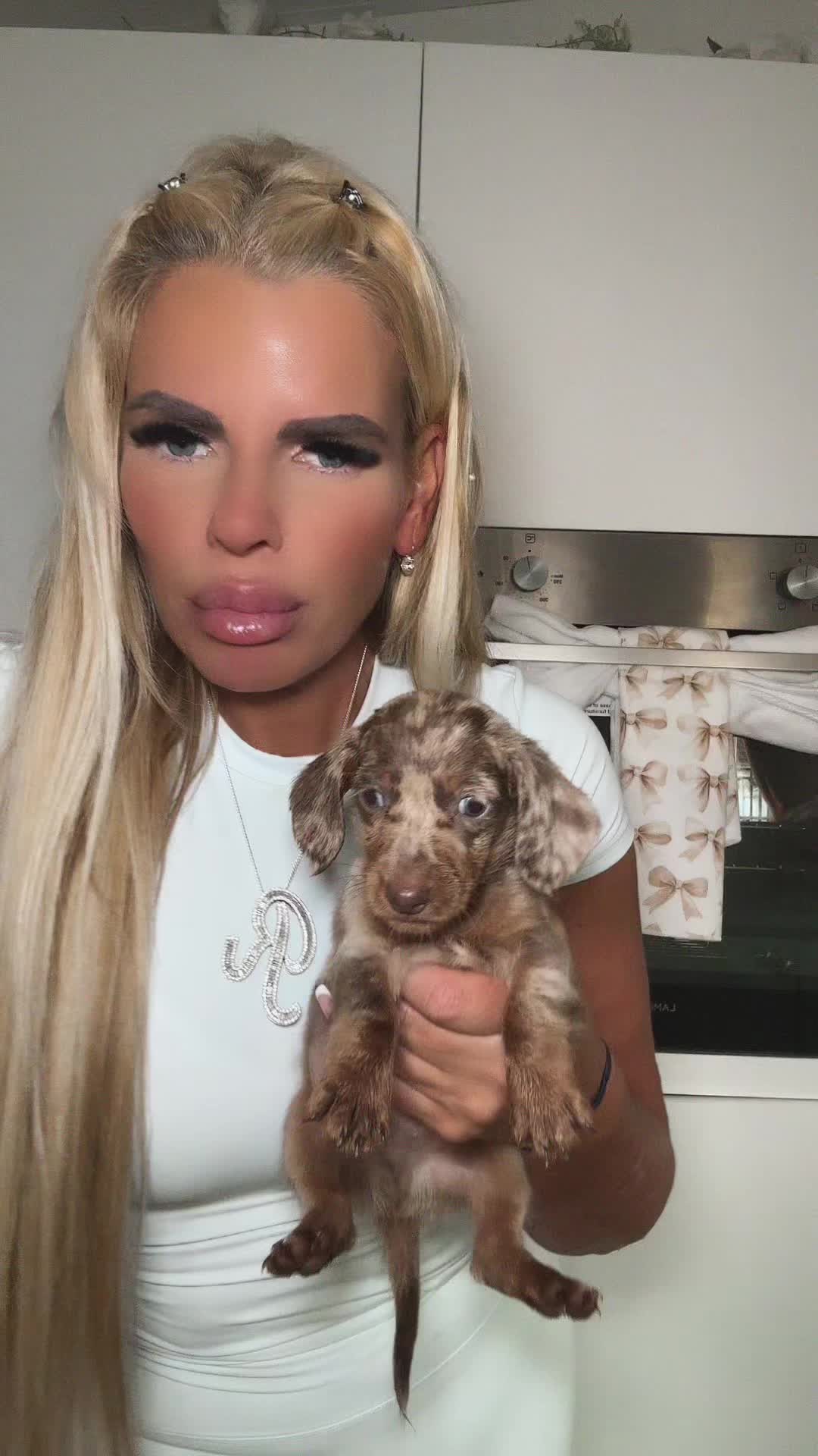 @The crazy blonde
