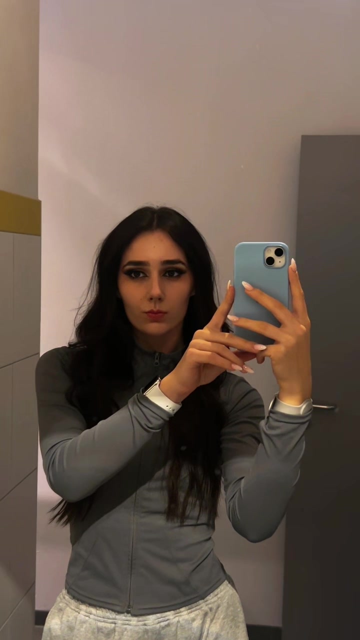 @𝒀𝒆𝒍𝒍𝒂