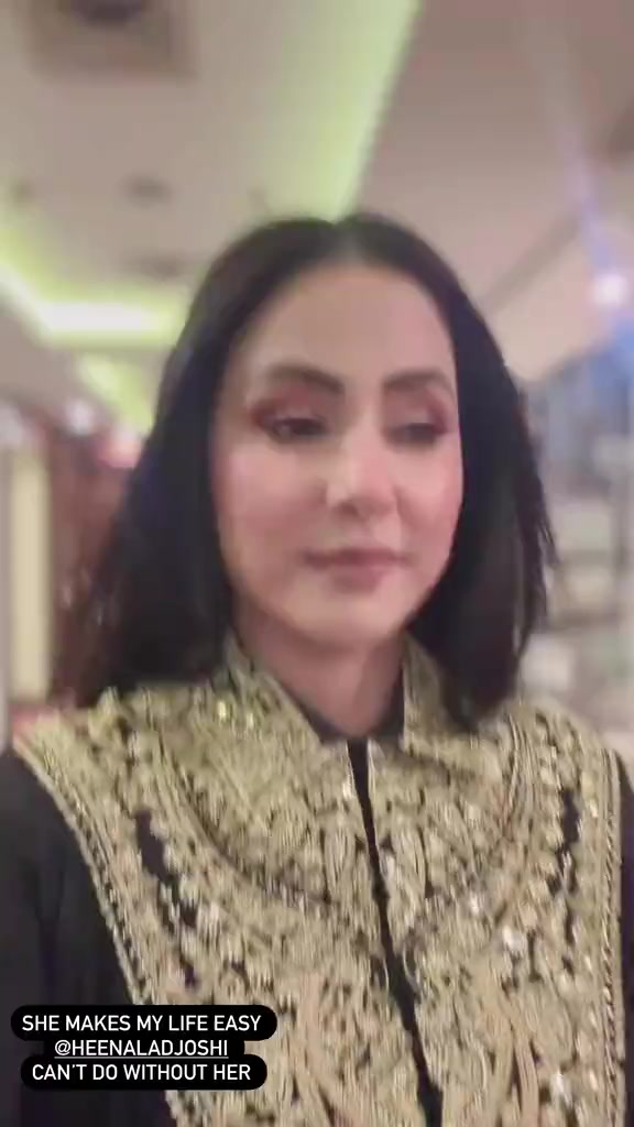 @Hina Khan 💎