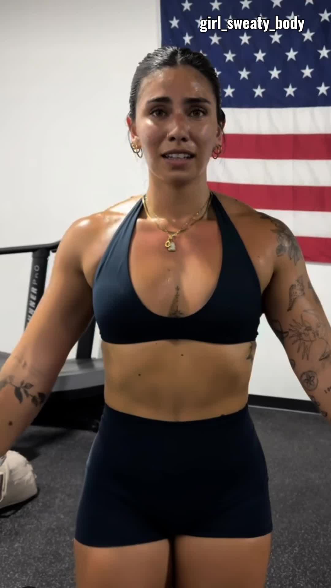 @girl_sweaty_body