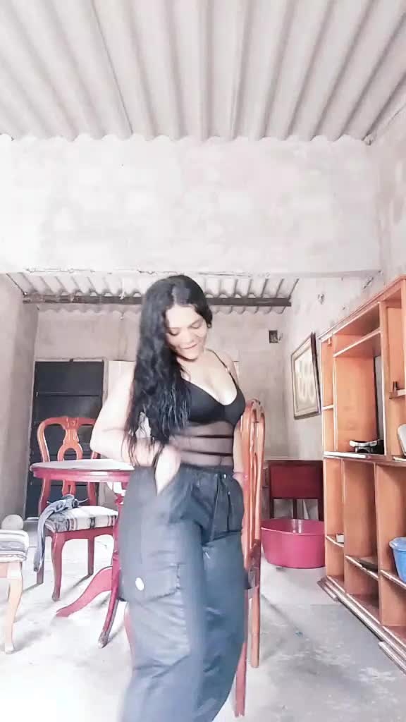 @Daniela Gonzalez Daniela Gonza