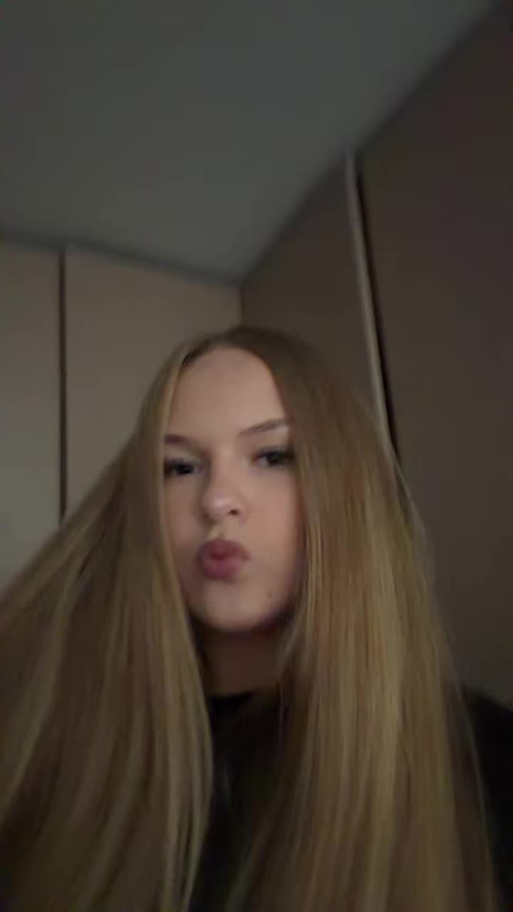 @emilytee