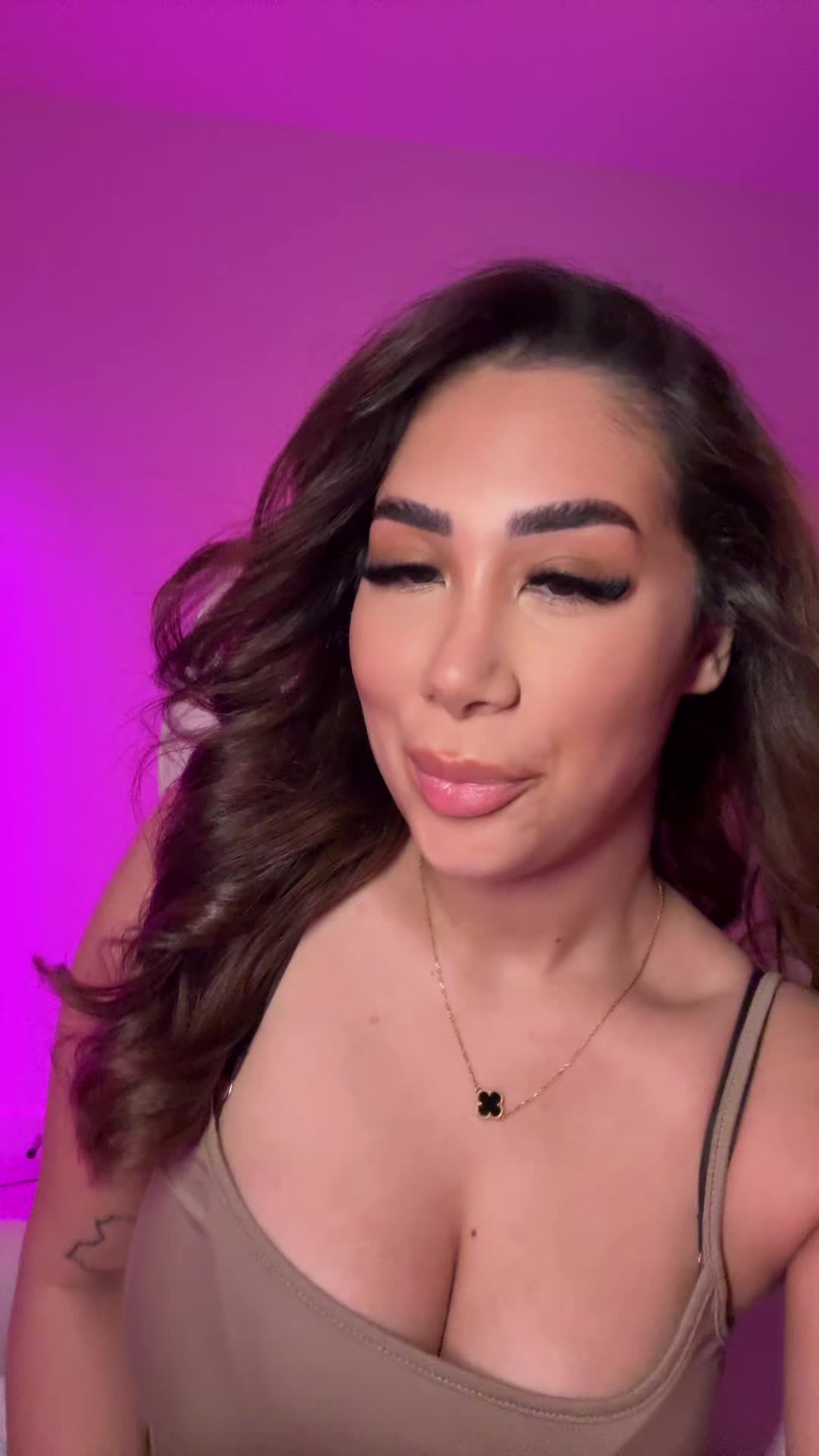 @zahra 👑
