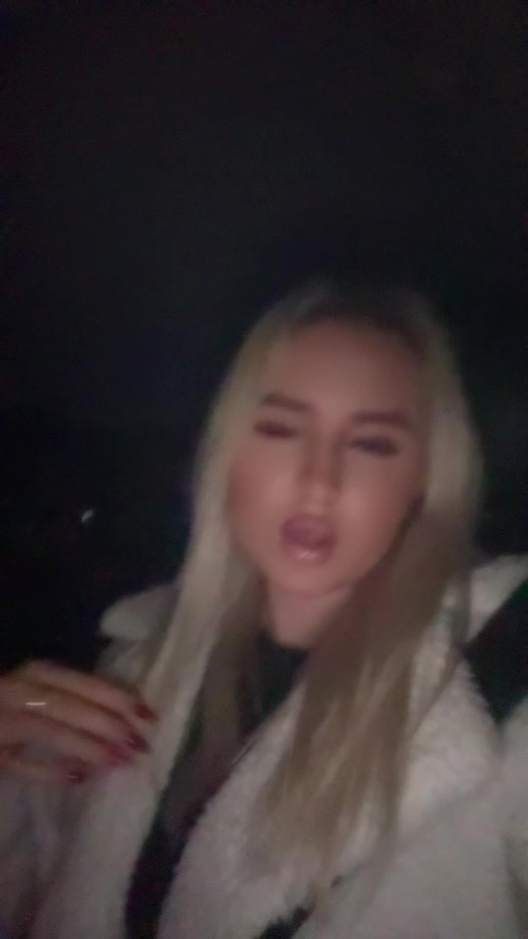 @Valeria_dsv