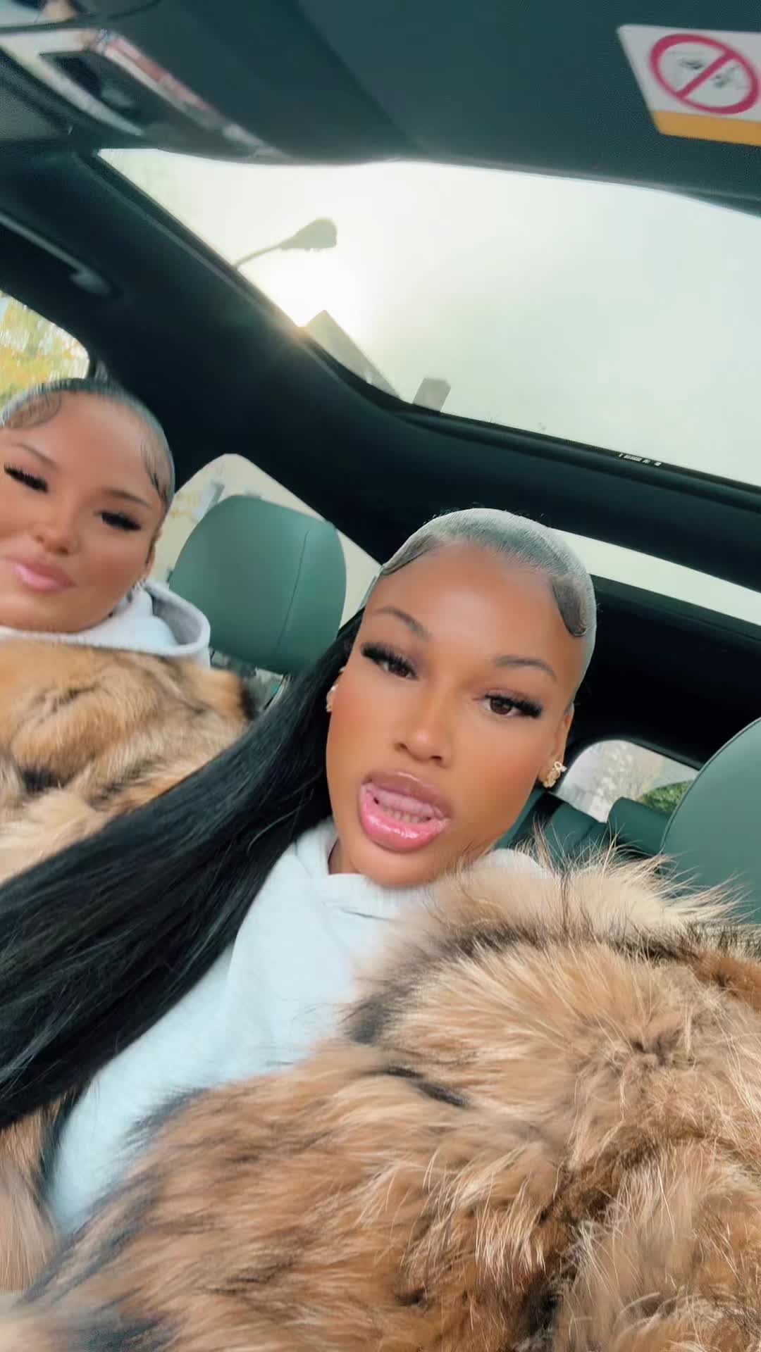 @alicia