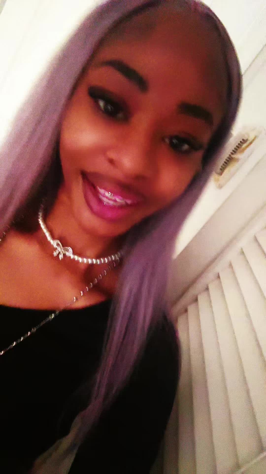 @nika ^_-☆**