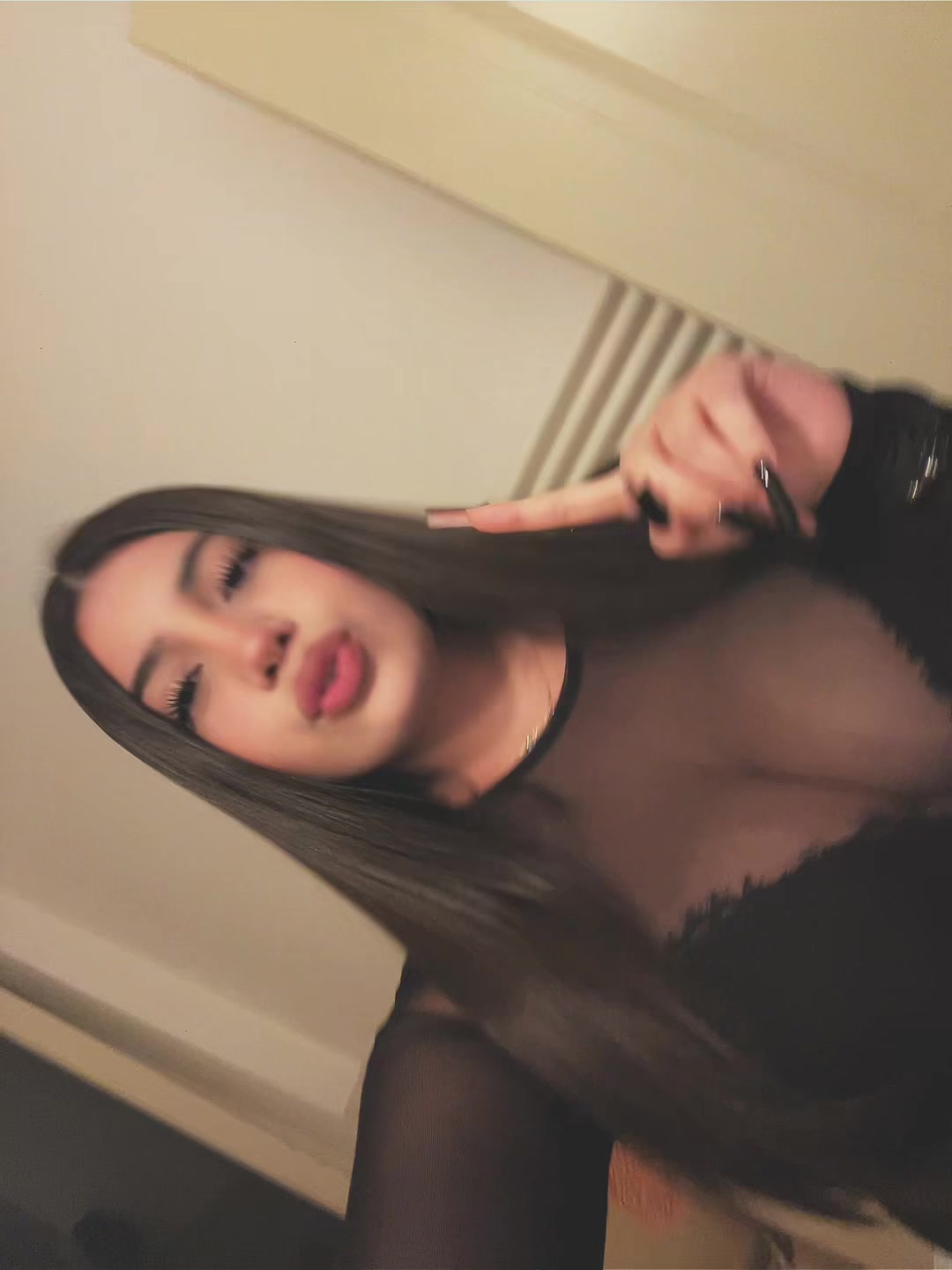 @𝒢🍒