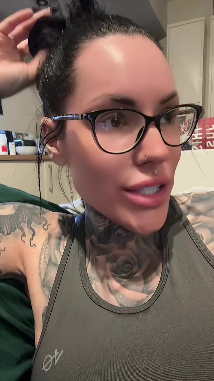 @thegothbarbie1