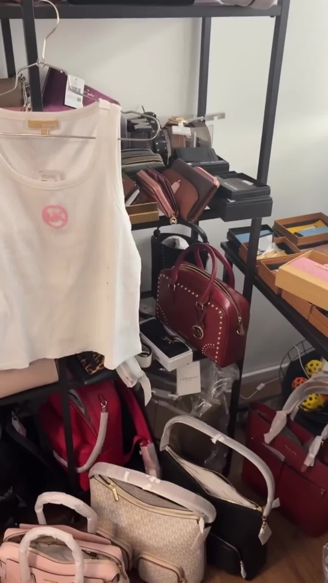 @ElmetShop