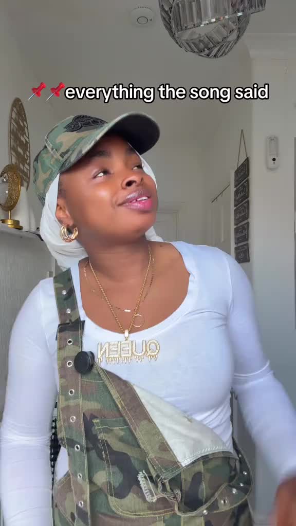 @Queen 👸 of Mimics 💫