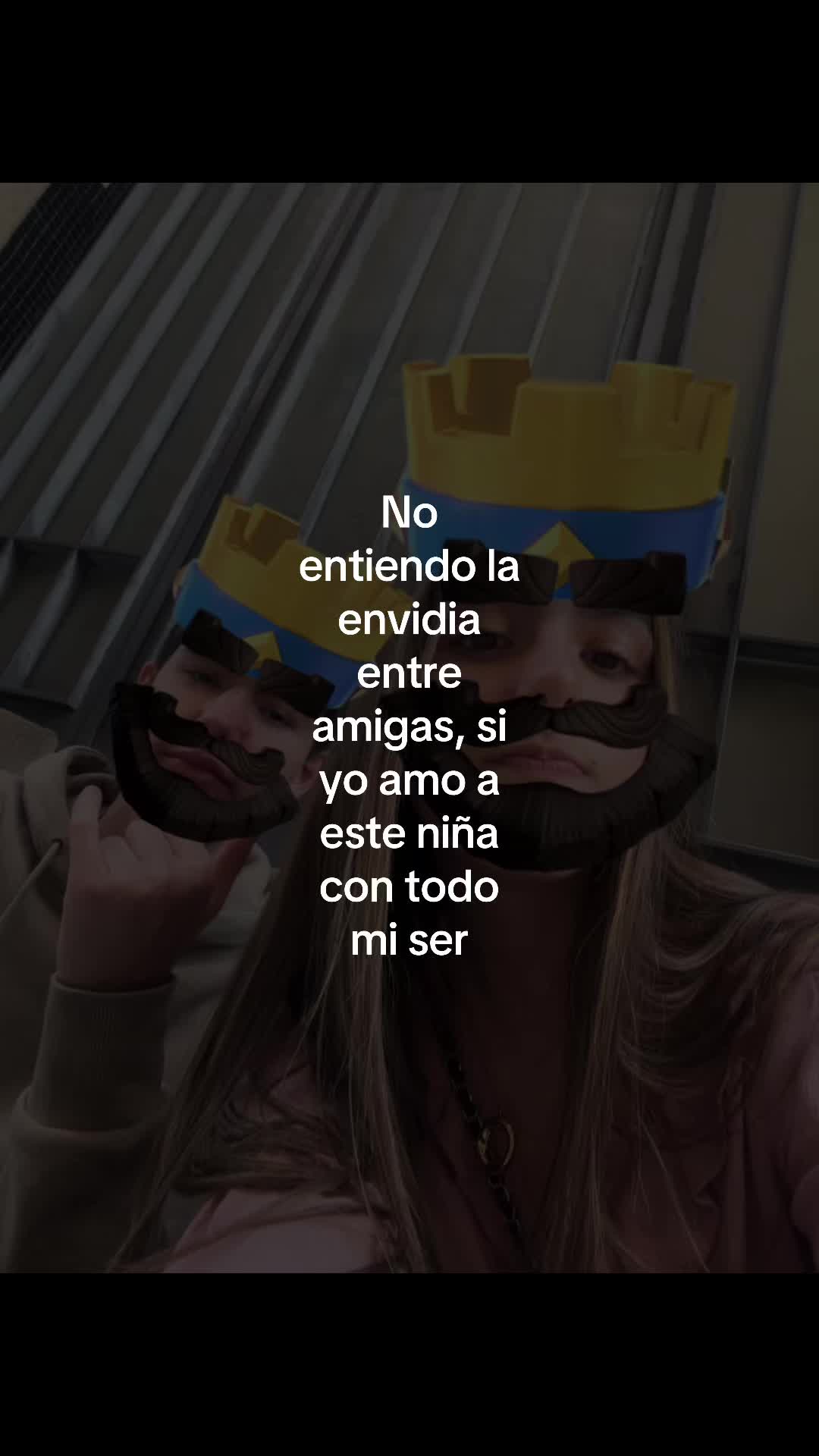 @𝐀𝐥𝐞𝐣𝐚𝐧𝐝𝐫𝐨 