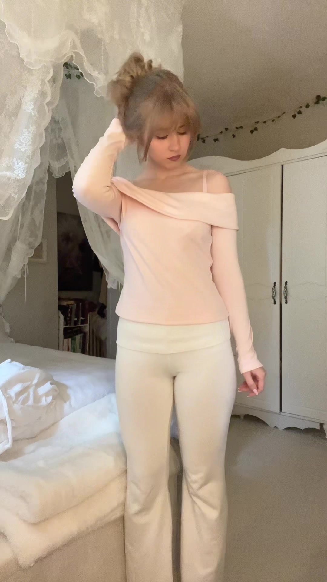 @๐ฌ๐๐๐๐๐ชฝ