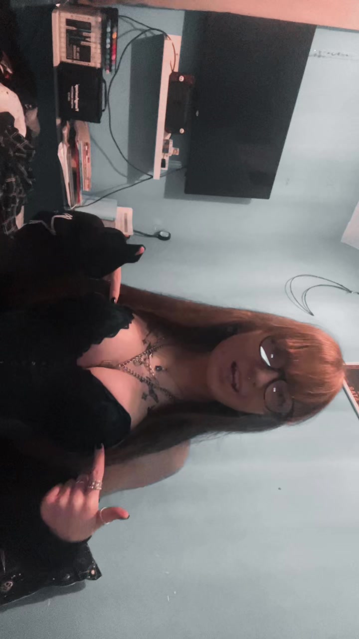 @sparkleemo