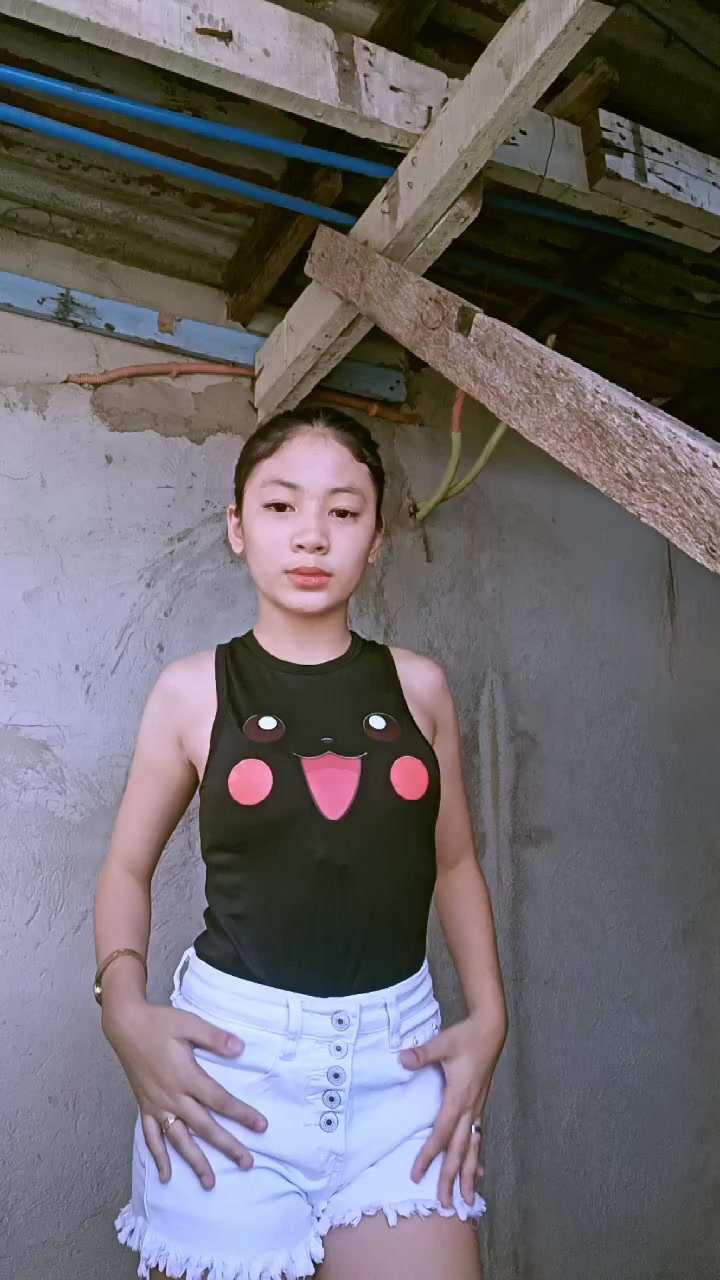 @bella