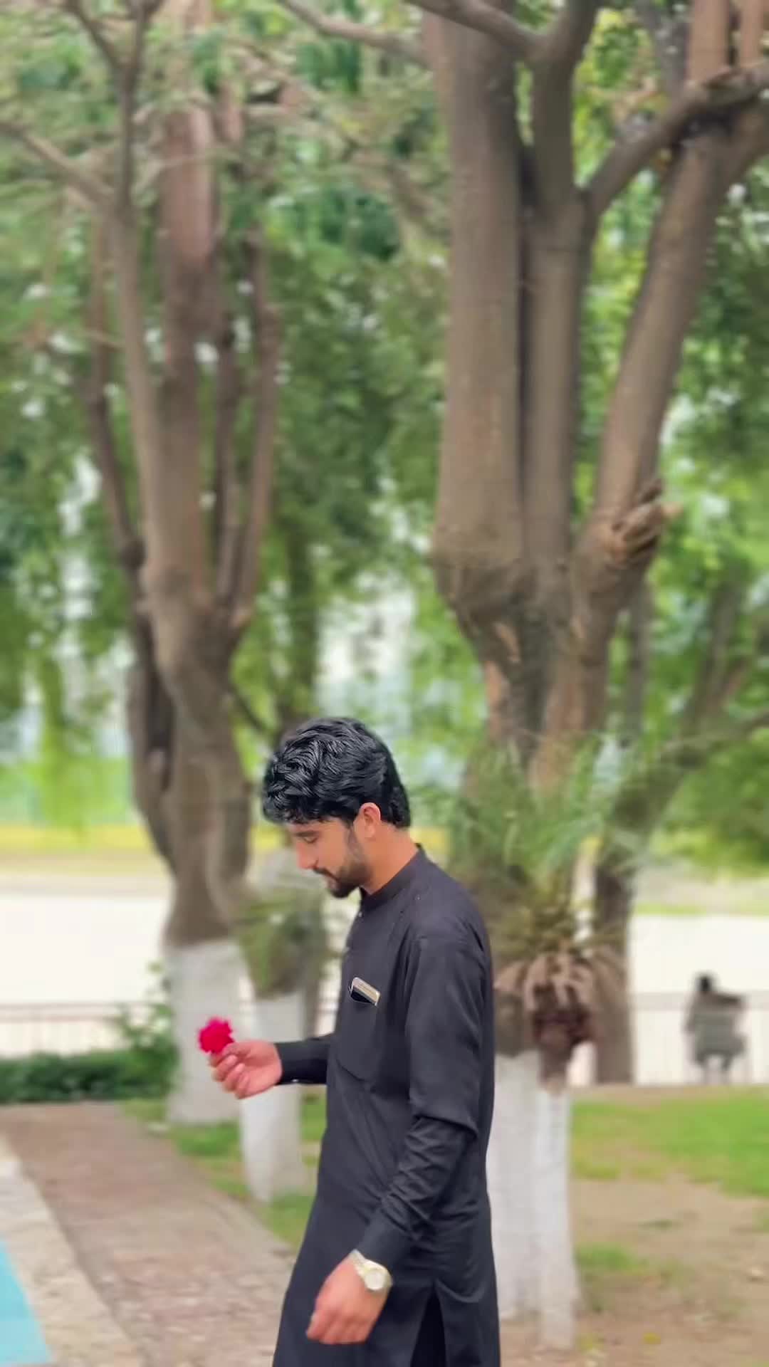 @𝙎𝙃𝙀𝙍𝙊 🦇