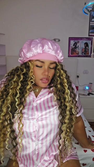 @CUBANA 🇨🇺💯 EN ESPA&Ntilde;A 🇪🇦❤️