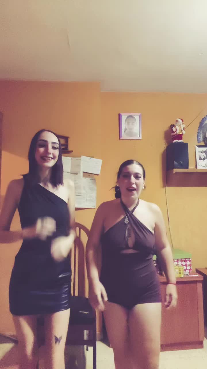@Melisa Lopez🇷🇴