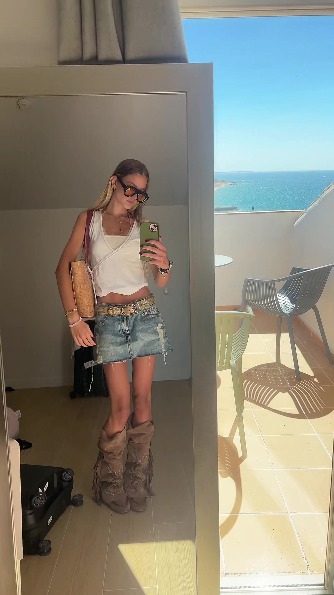 @Helena 🌩️